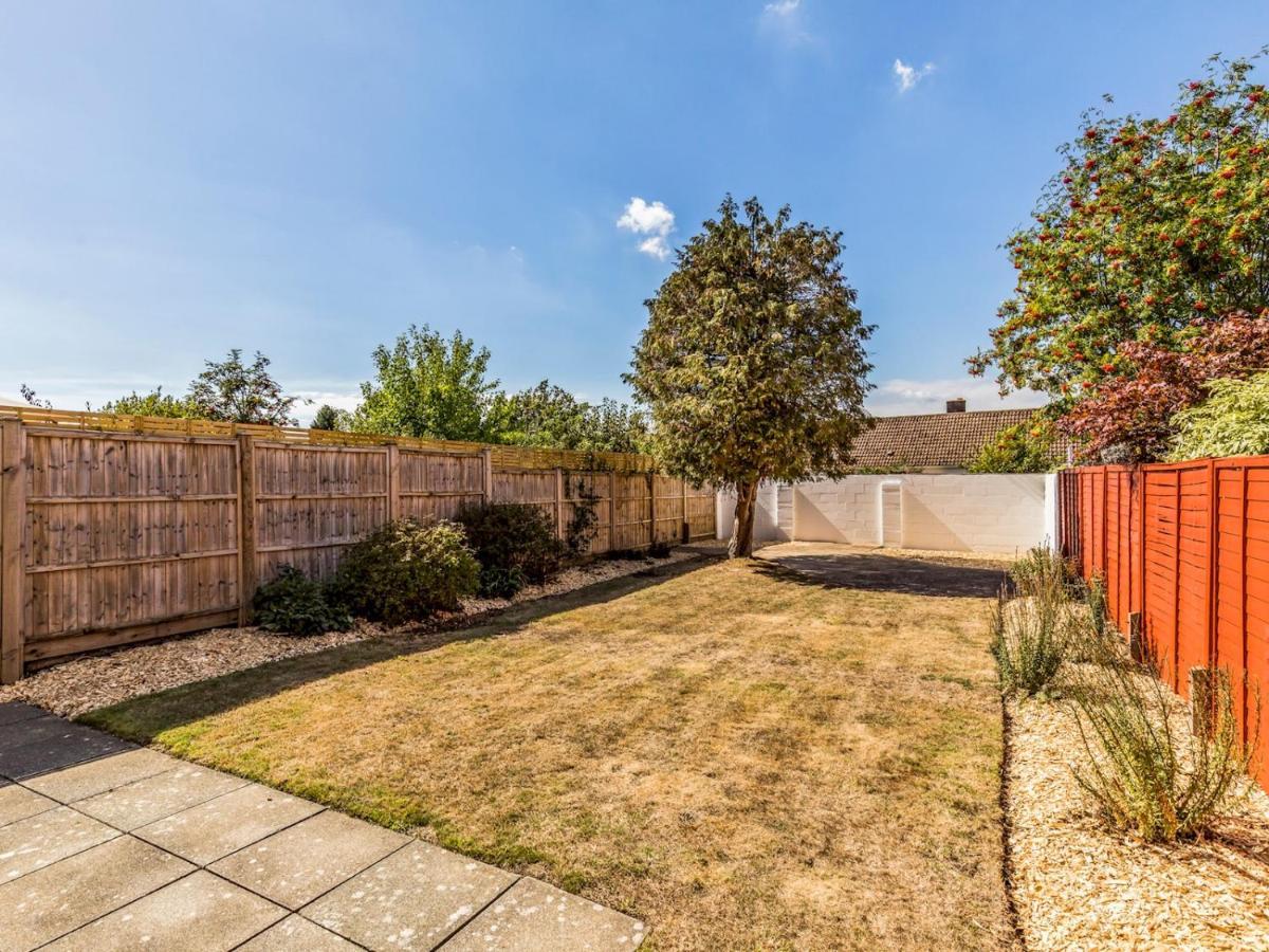 Pass The Keys Lovely Ground Floor Flat With Large Garden チチェスター エクステリア 写真