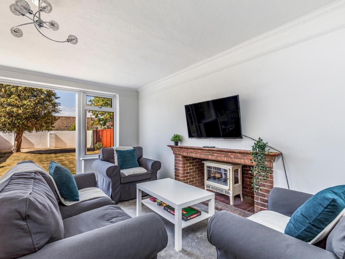 Pass The Keys Lovely Ground Floor Flat With Large Garden チチェスター エクステリア 写真