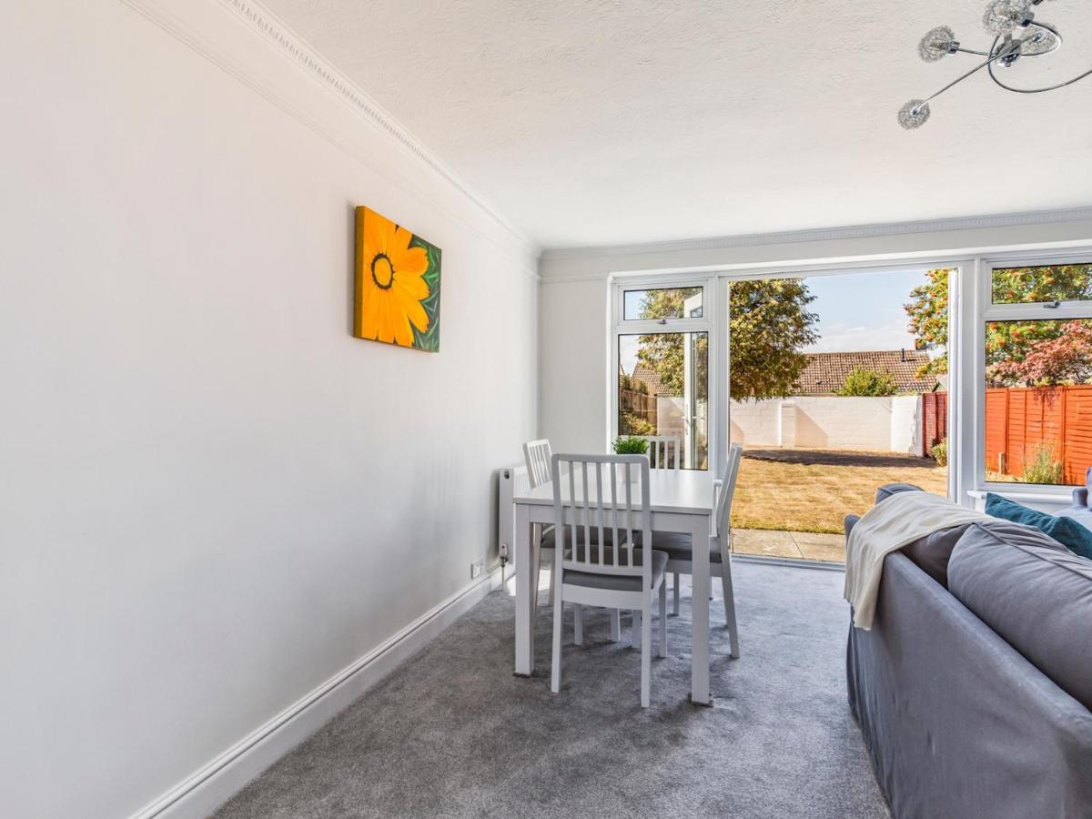 Pass The Keys Lovely Ground Floor Flat With Large Garden チチェスター エクステリア 写真