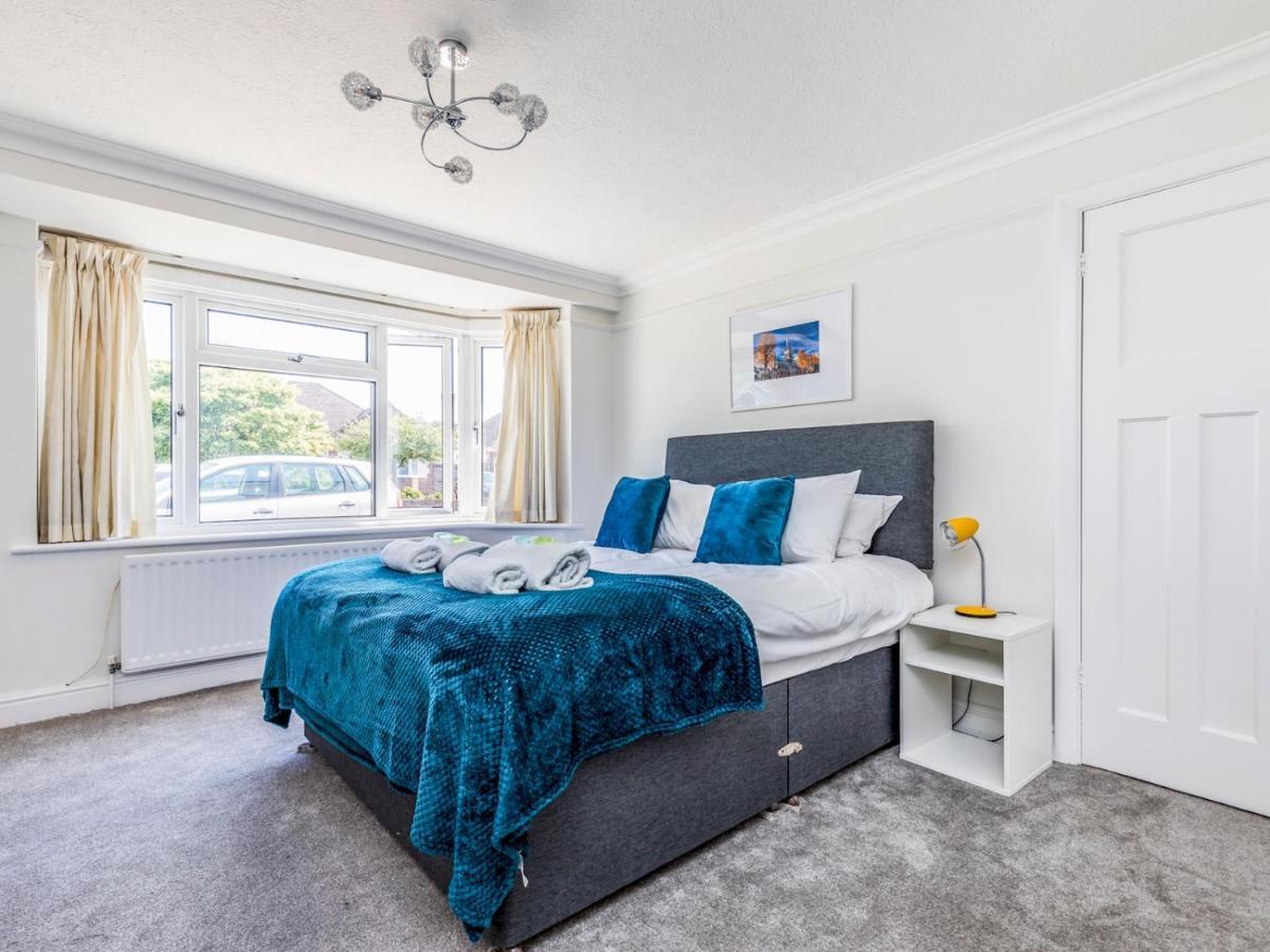 Pass The Keys Lovely Ground Floor Flat With Large Garden チチェスター エクステリア 写真